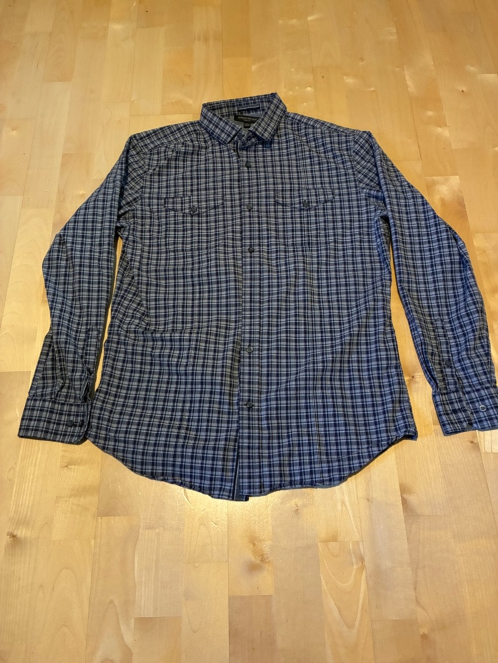 Banana Republic Blue Plaid Long-Sleeve Button-Down Shirt Slim fit stretch